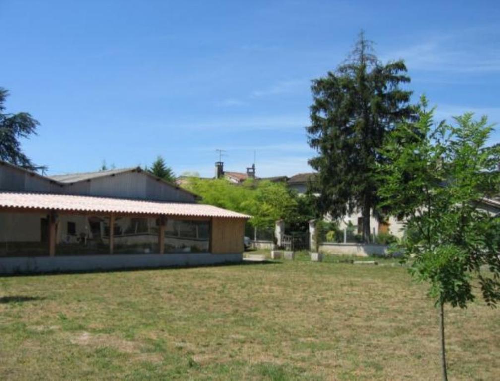 ホテルDomaine Du Besset オウビュッソン・ドヴェルニュ エクステリア 写真